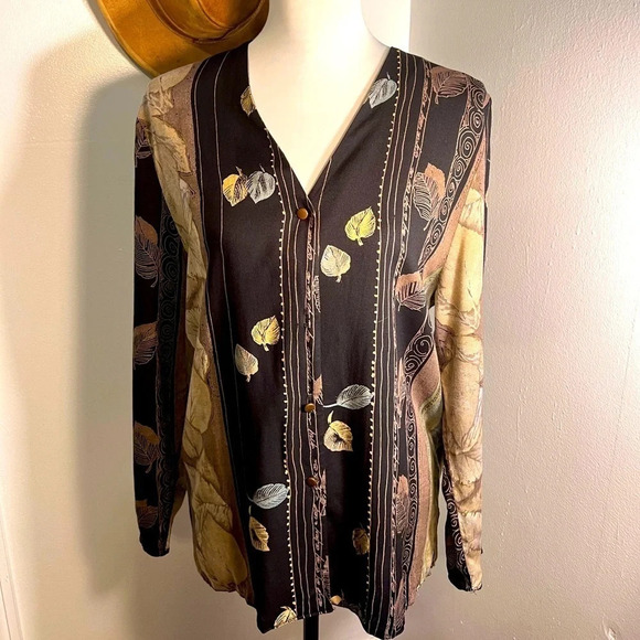 Yessica,14 vintage,Viscose Long sleeve button front Vneck floral, tapestry tunic - Picture 1 of 6